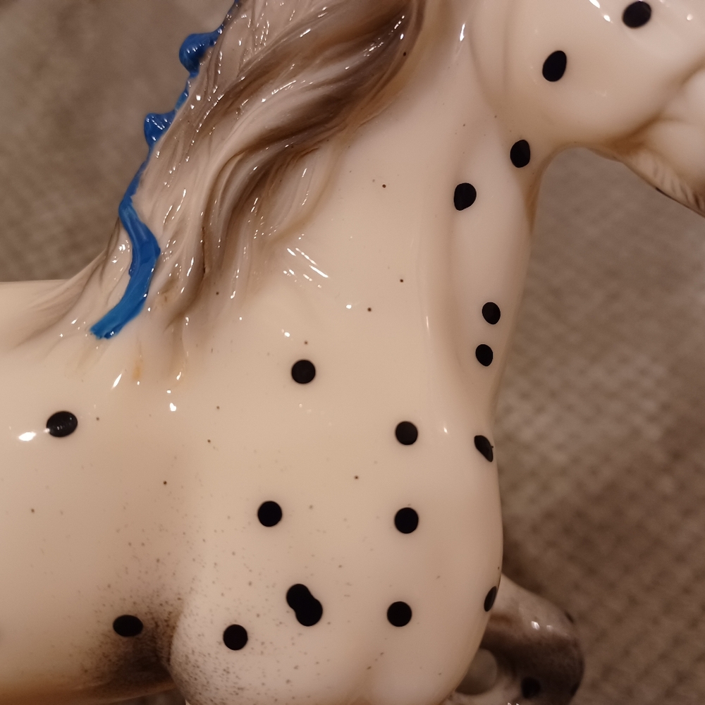 Breyer Triton - Picture 3 of 16